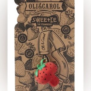 OLI & CAROL “Sweetie the Strawberry” Teether